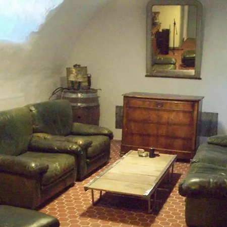 Le Vin De L'ete Bed & Breakfast *