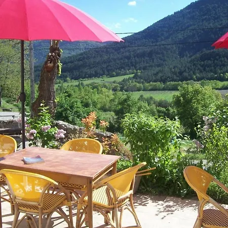 Bed & Breakfast Le Vin De L'ete Ponet-et-Saint-Auban