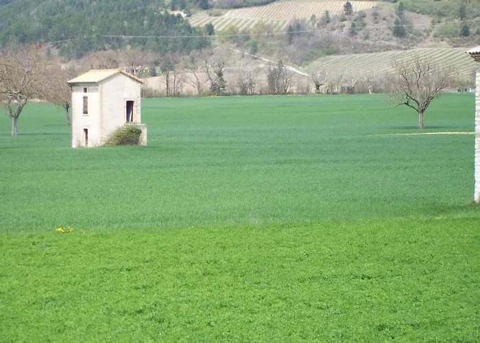 Le Vin De L'ete Bed & Breakfast
